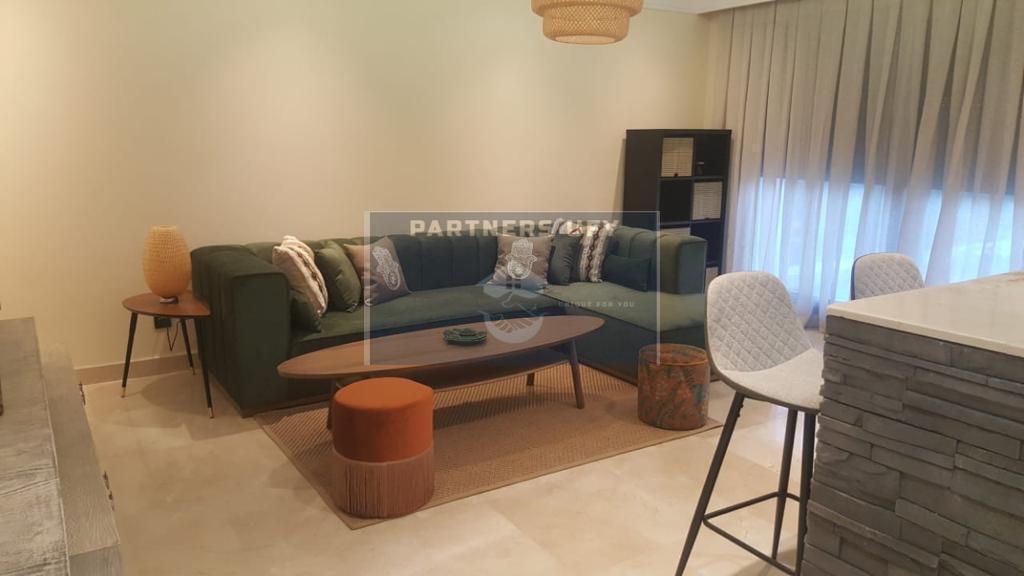 joli appartement á louer avec en résidence á BOUSKOURA- Terrasse- Vue golf — 2