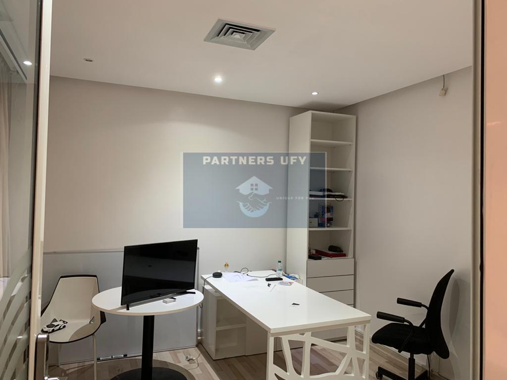 Bureau 55 m² à Abdelmoumen — 8