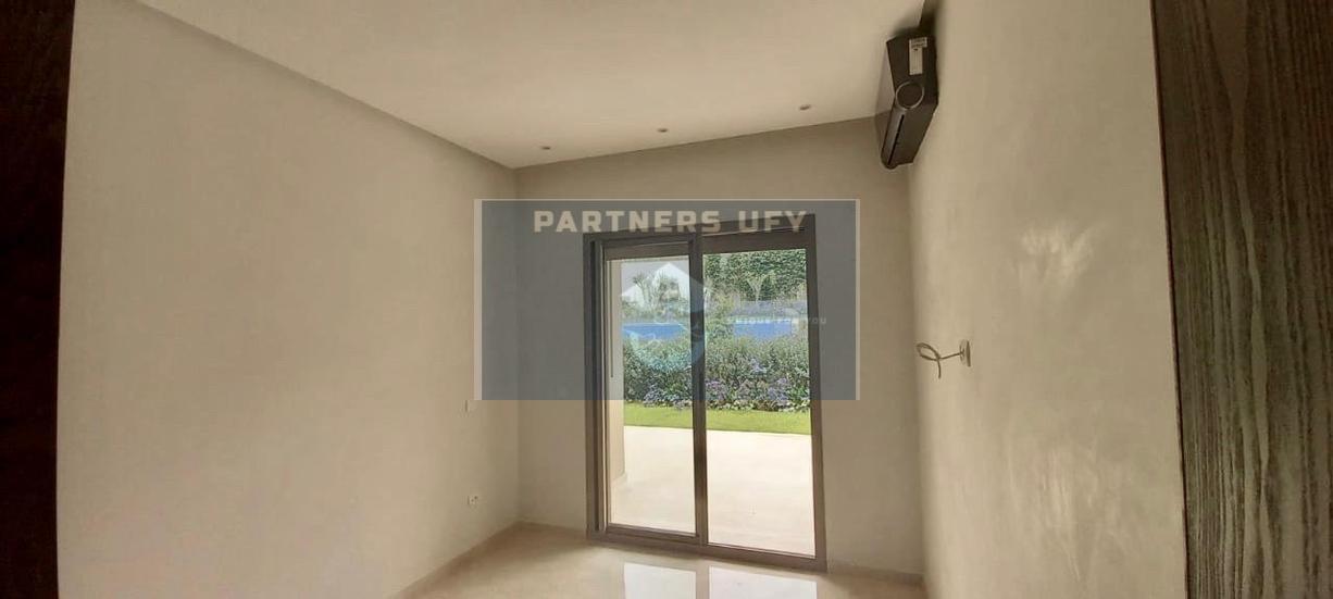 Joli appartement en rez de jardin Bouskoura ville verte — 6