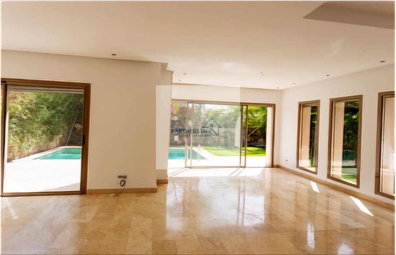 À vendre – Villa jumelée de standing à Bouskoura Golf City – Opportunité rare — 3