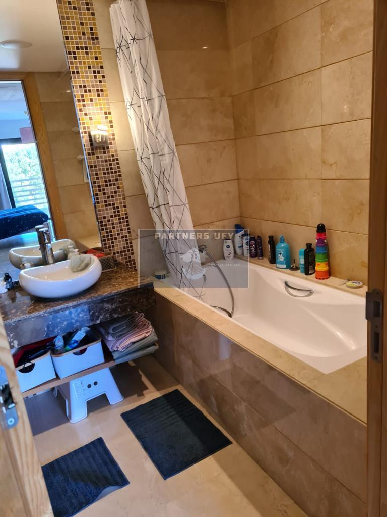 Villa moderne  á louer vide en plein Bouskoura ville verte — 6
