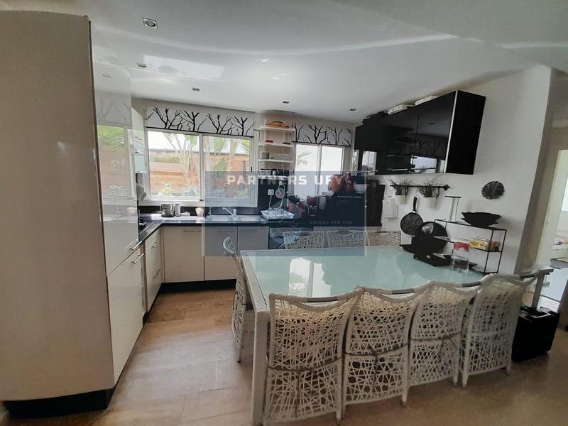 Appartement moderne en rez de jardin à louer sur DAR BOUAAZA — 4