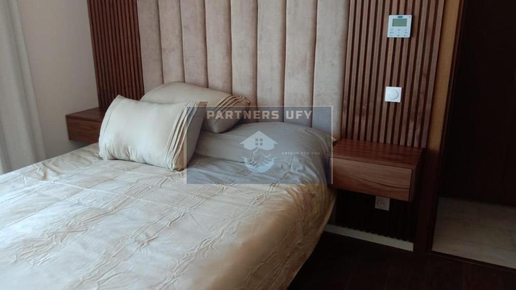 CASA  - FINANCE CITY - LOCATION D'UN LUXUEUX STUDIO MEUBLE — 3