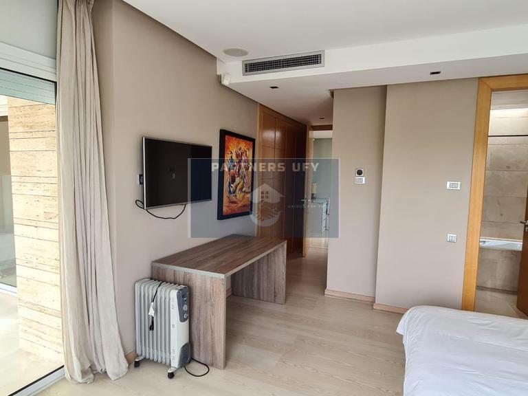 Villa de luxe á louer meublé BOUSKOURA GREEN TOWN — 6