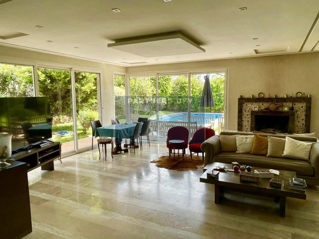 Villa moderne, isolée  en plein Bouskoura - résidence fermée — 3