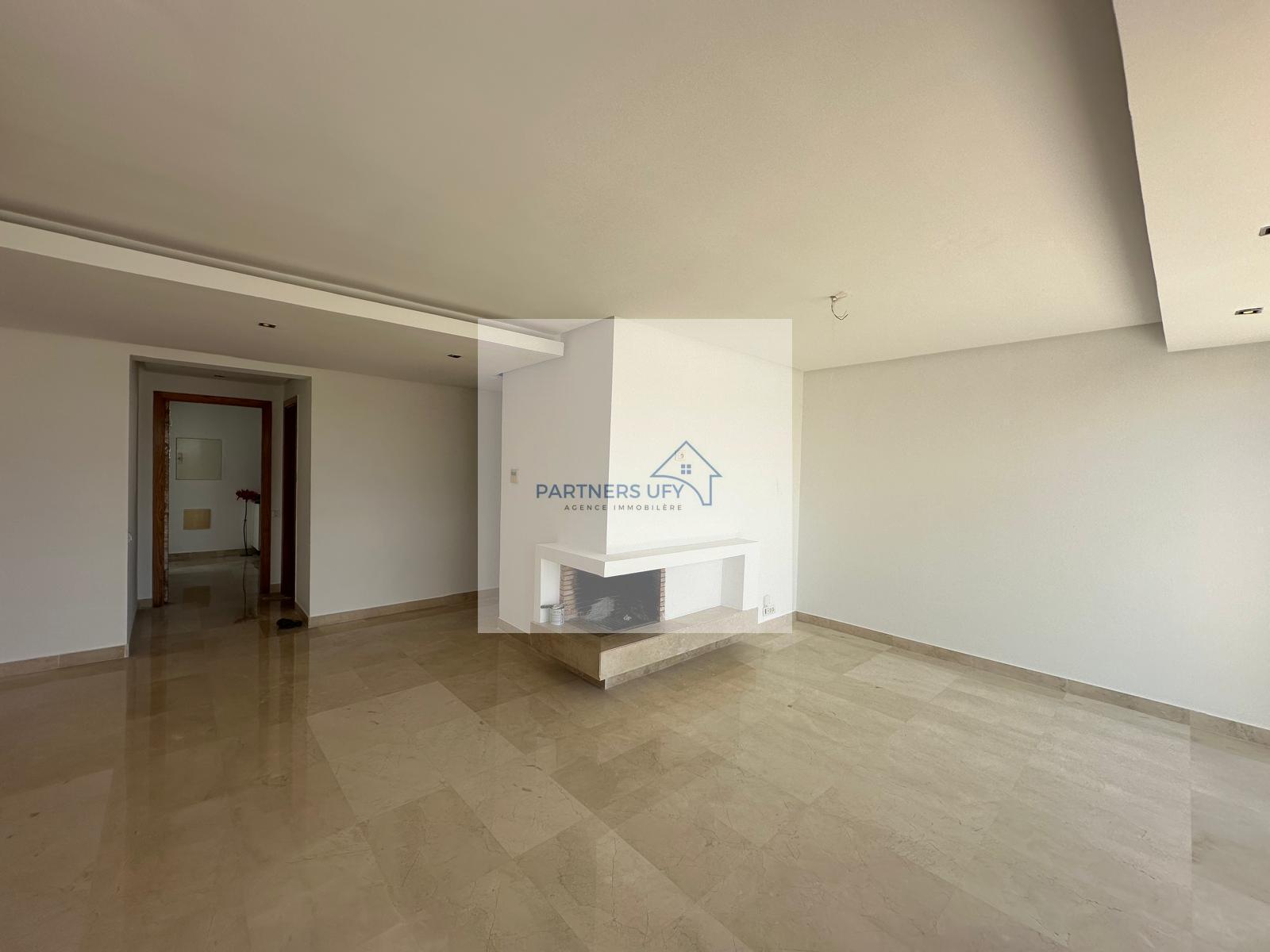 Superbe Appartement 3 Chambres à louer avec terrasse — 4