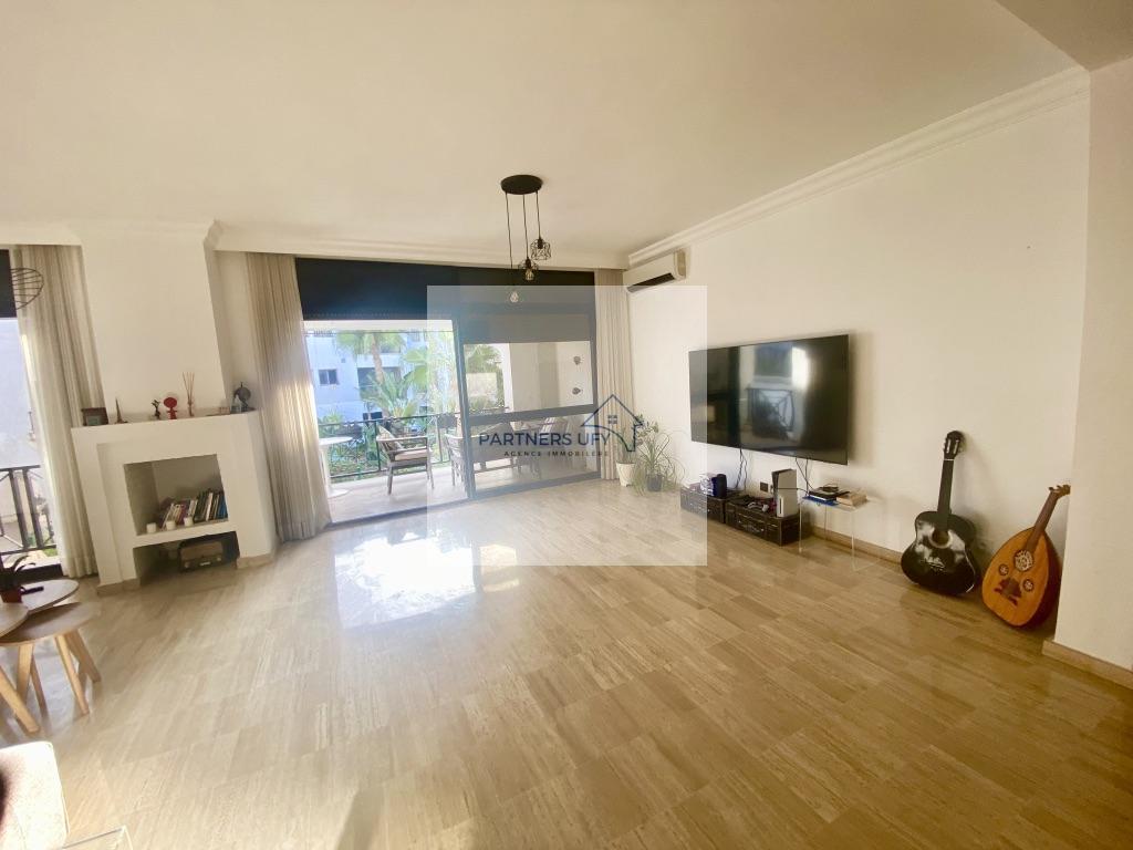 Bel appartement ensoleillé  à louer  Ain diab