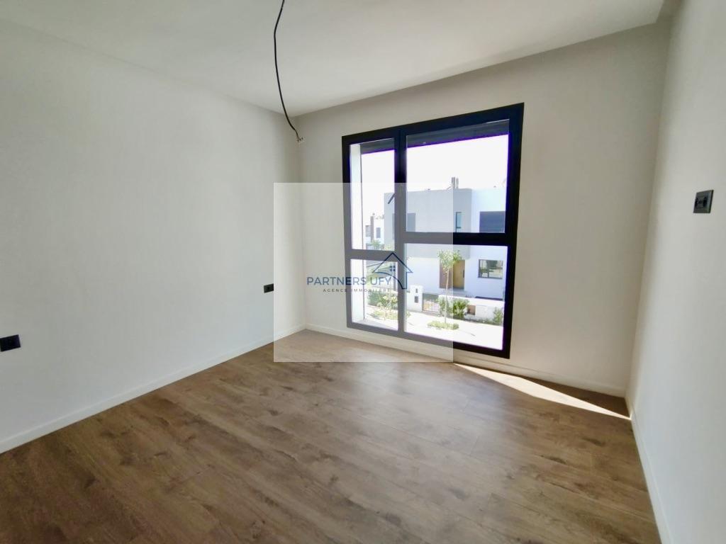 Villa 492 m² à Casa Green Town — 9