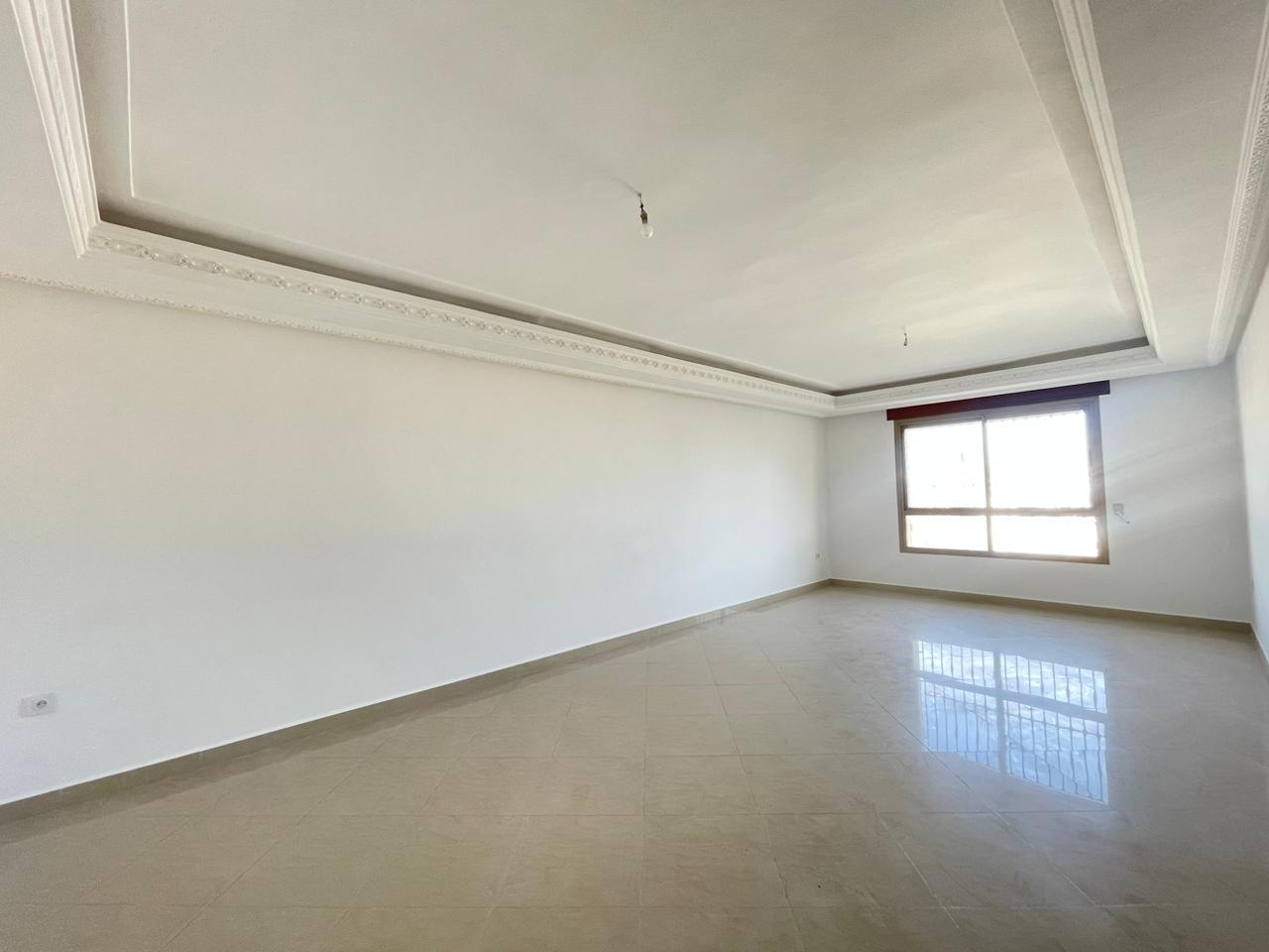 Appartement vide de 170m² à Iberia en location — 3