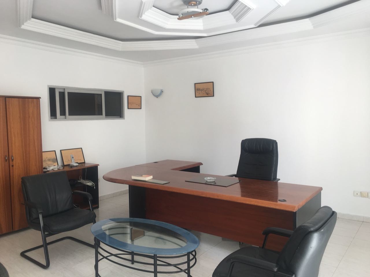 Bureau 180 m² — 2
