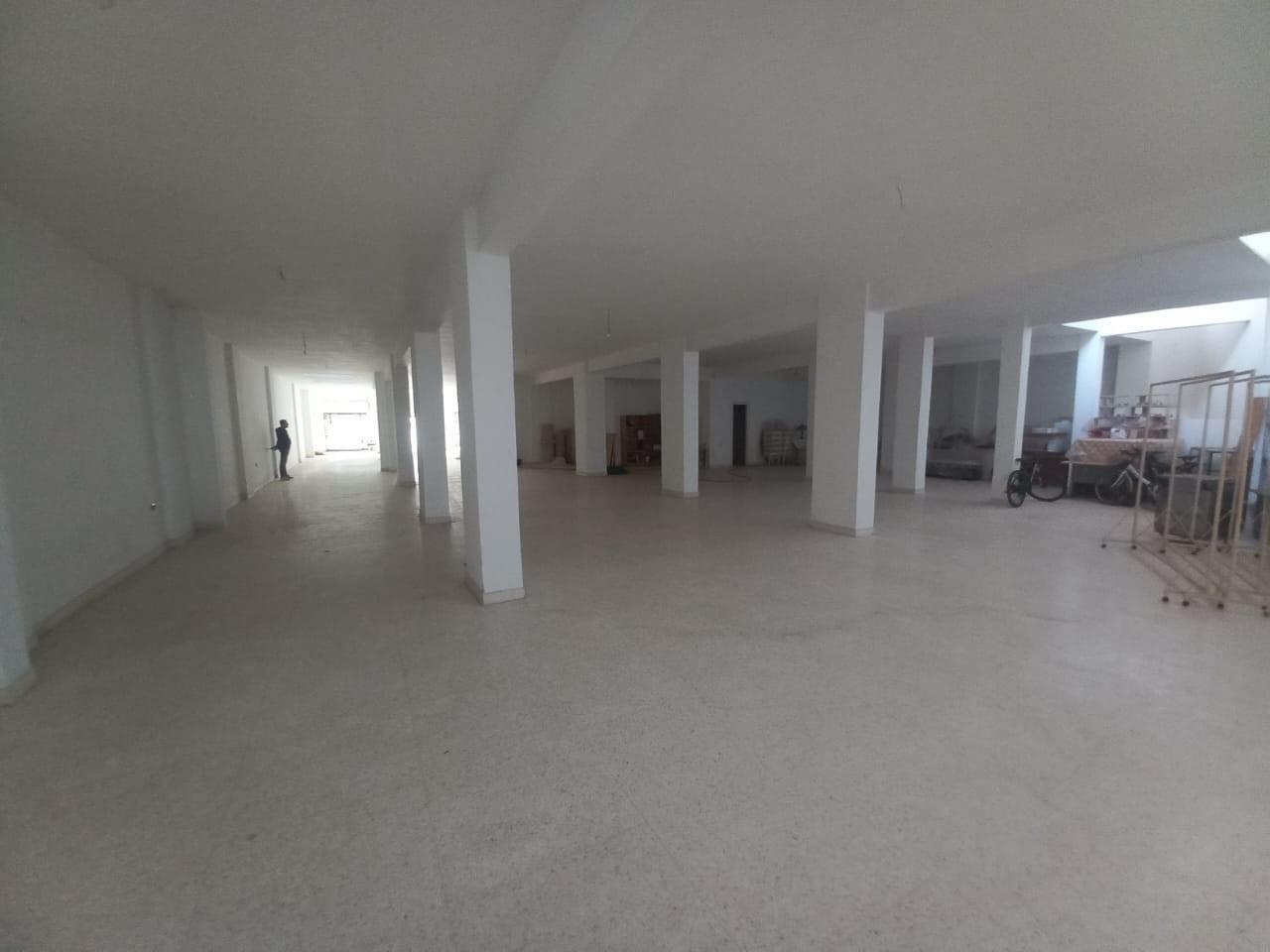 Local commercial en location a Mozart — 5