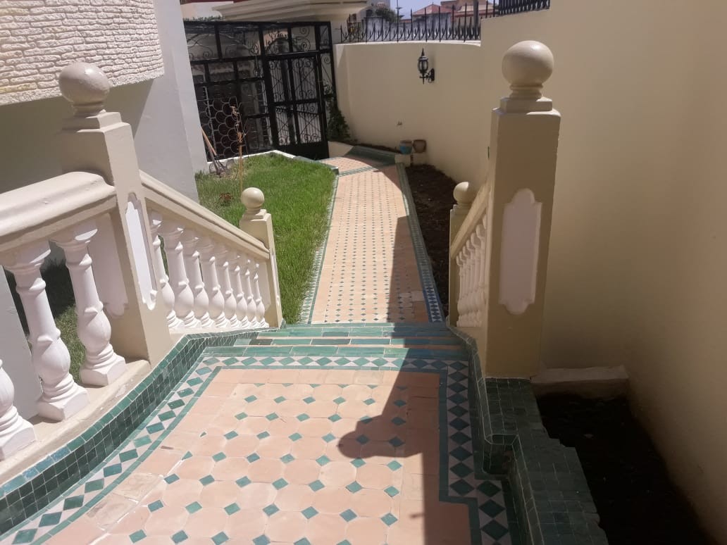 magnifique villa de  400 m² — 4