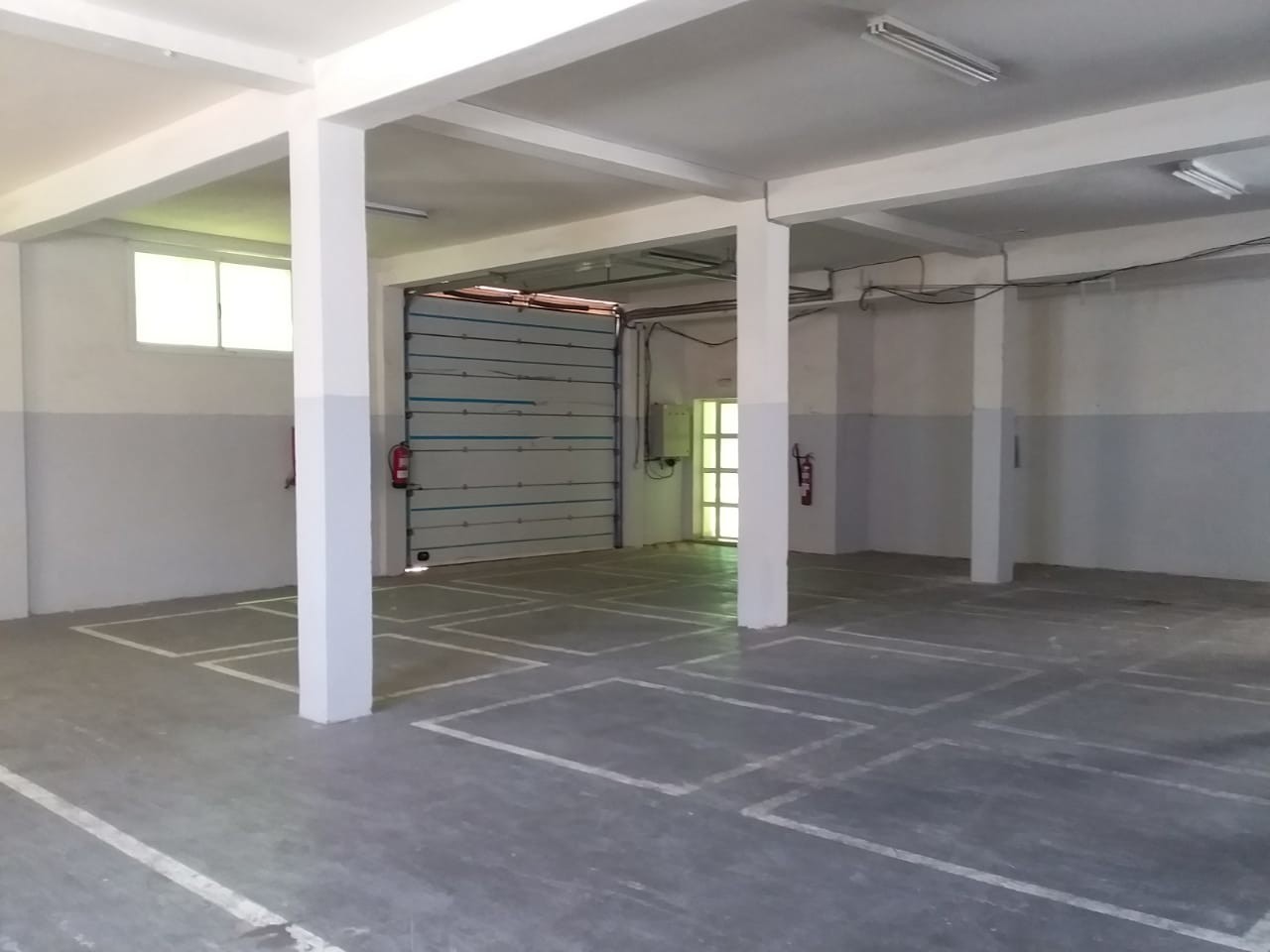 Usine 1600 m² à louer — 3