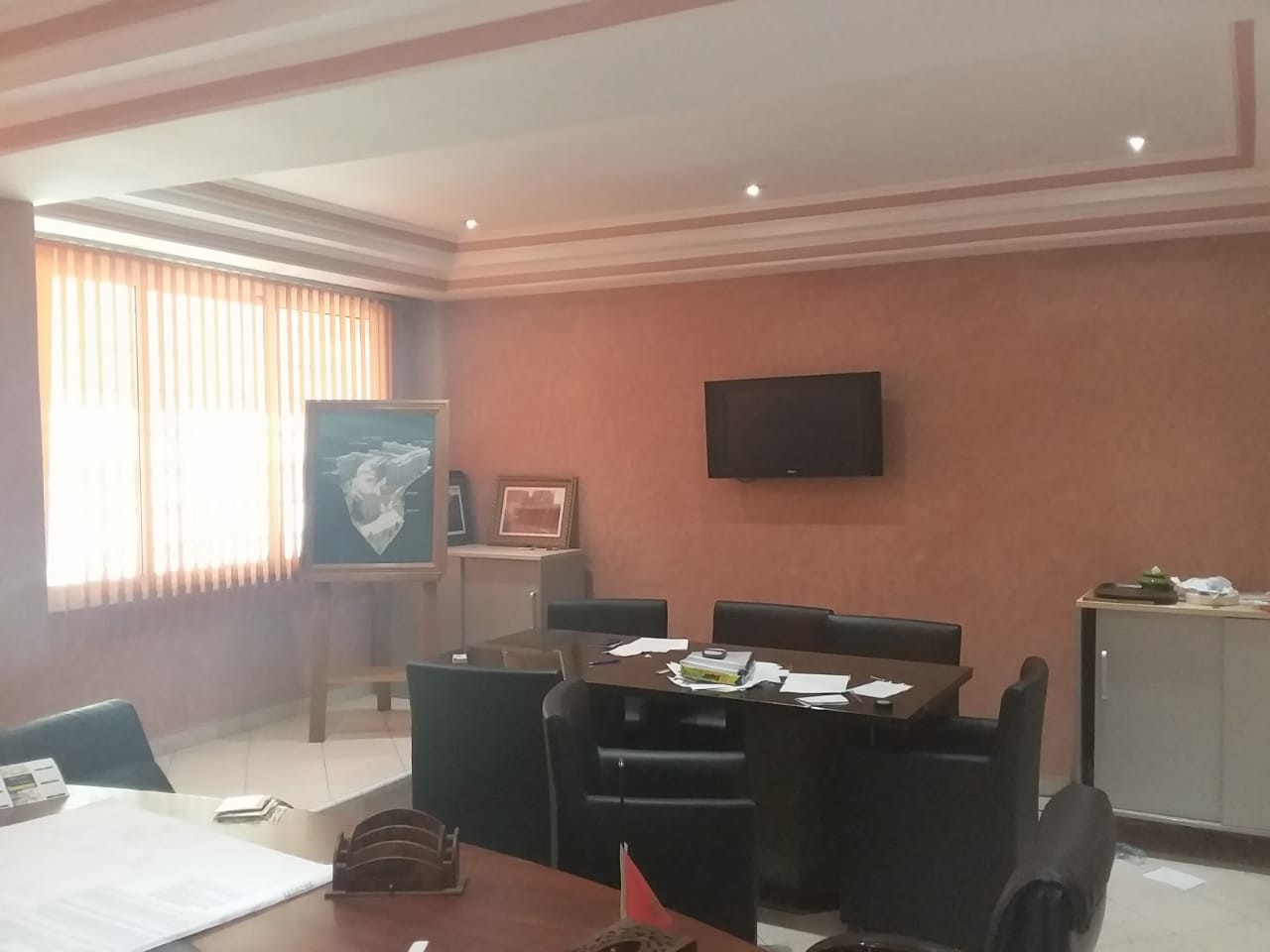 Bureau 80 m²