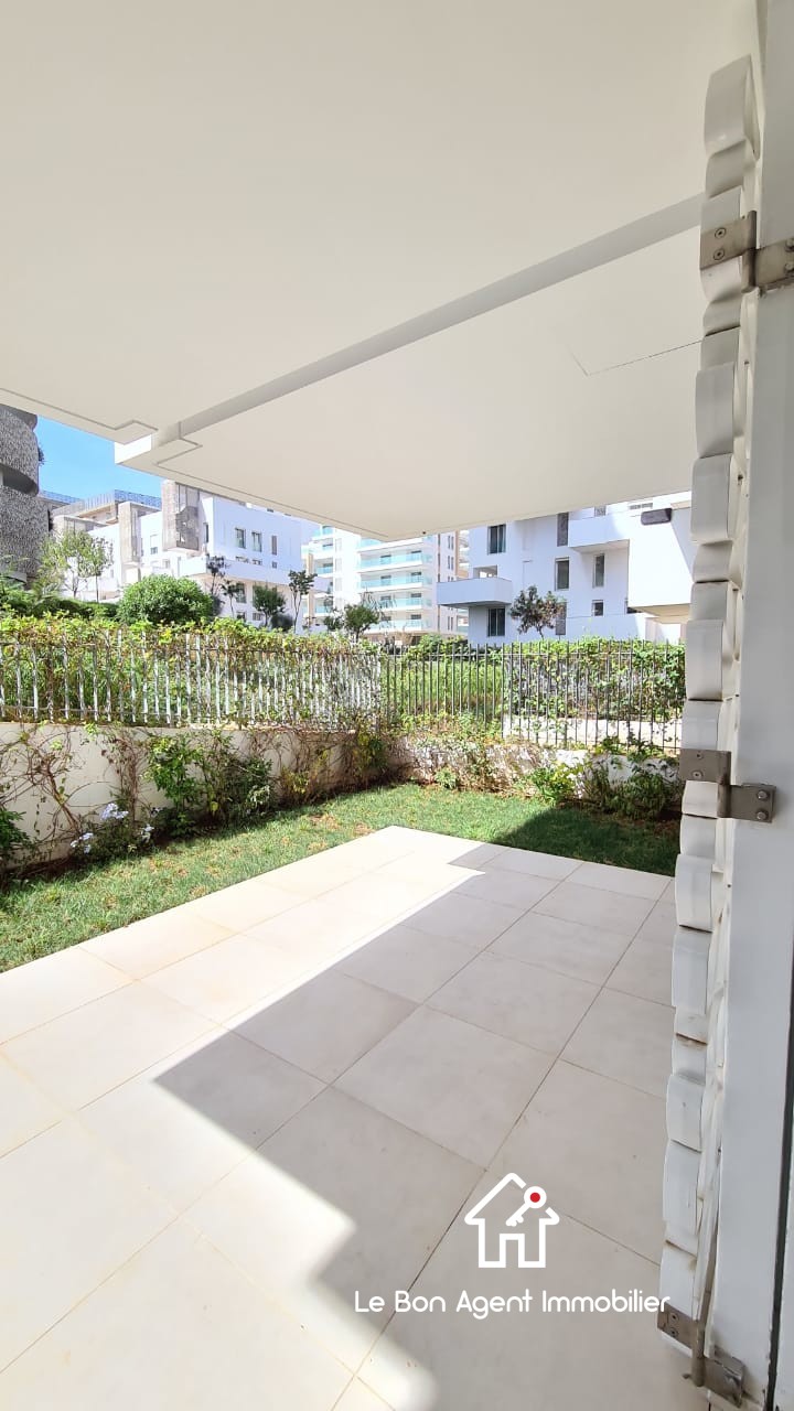 Location magnifique studio rez jardin CFC — 2