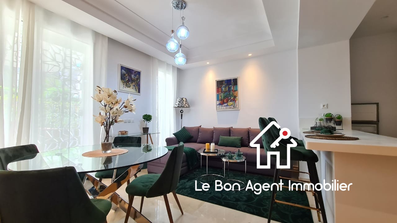 Location magnifique studio rez jardin CFC
