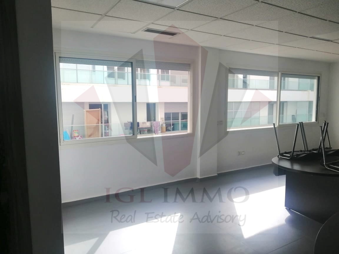 Plateau de bureau de 54m2 au Maarif