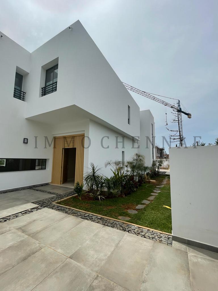Villa de 2 000 m² à vendre sur Souissi à Rabat — 3