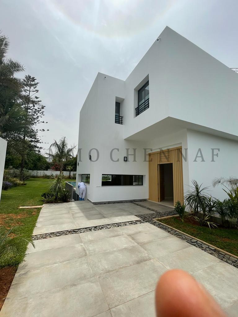 Villa de 2 000 m² à vendre sur Souissi à Rabat — 2