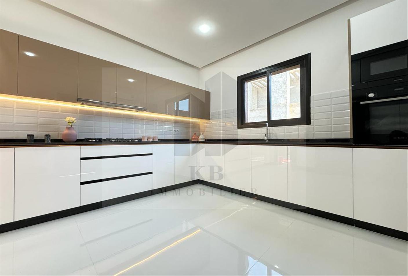 Villa 1000 m² à Amelkis — 10