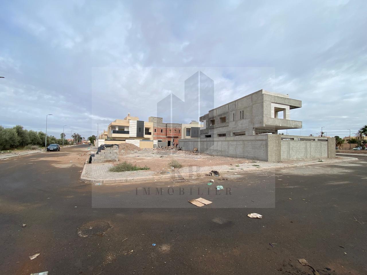 فرصة لتربة في المجمع الإنشائي تارجا