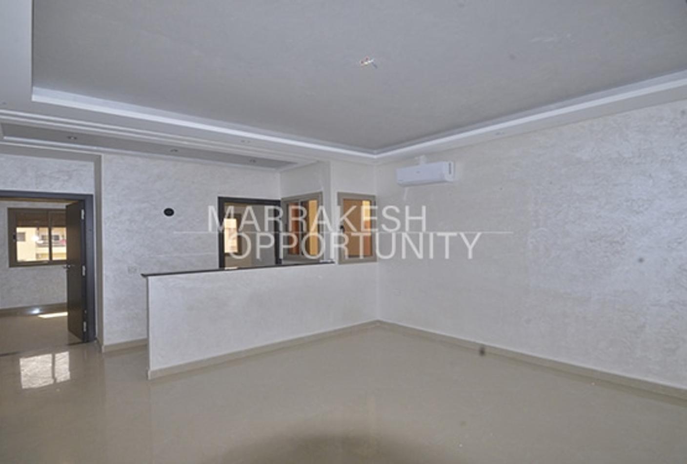 Joli appartement proposé pour la location longue durée situé à Izdihar
