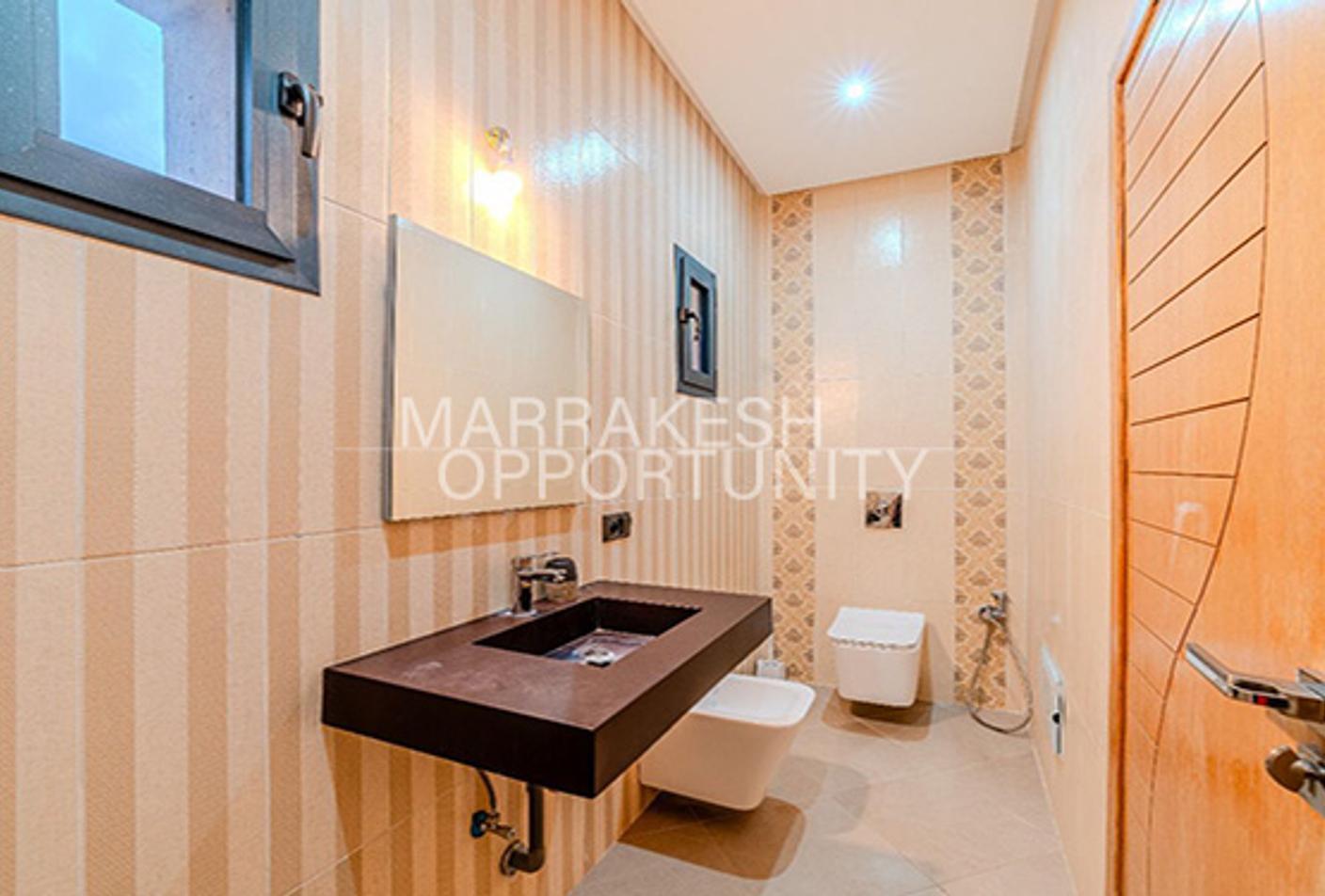 Vente Jolie Villa moderne avec piscine  sur la Route de L'Ourika — 3
