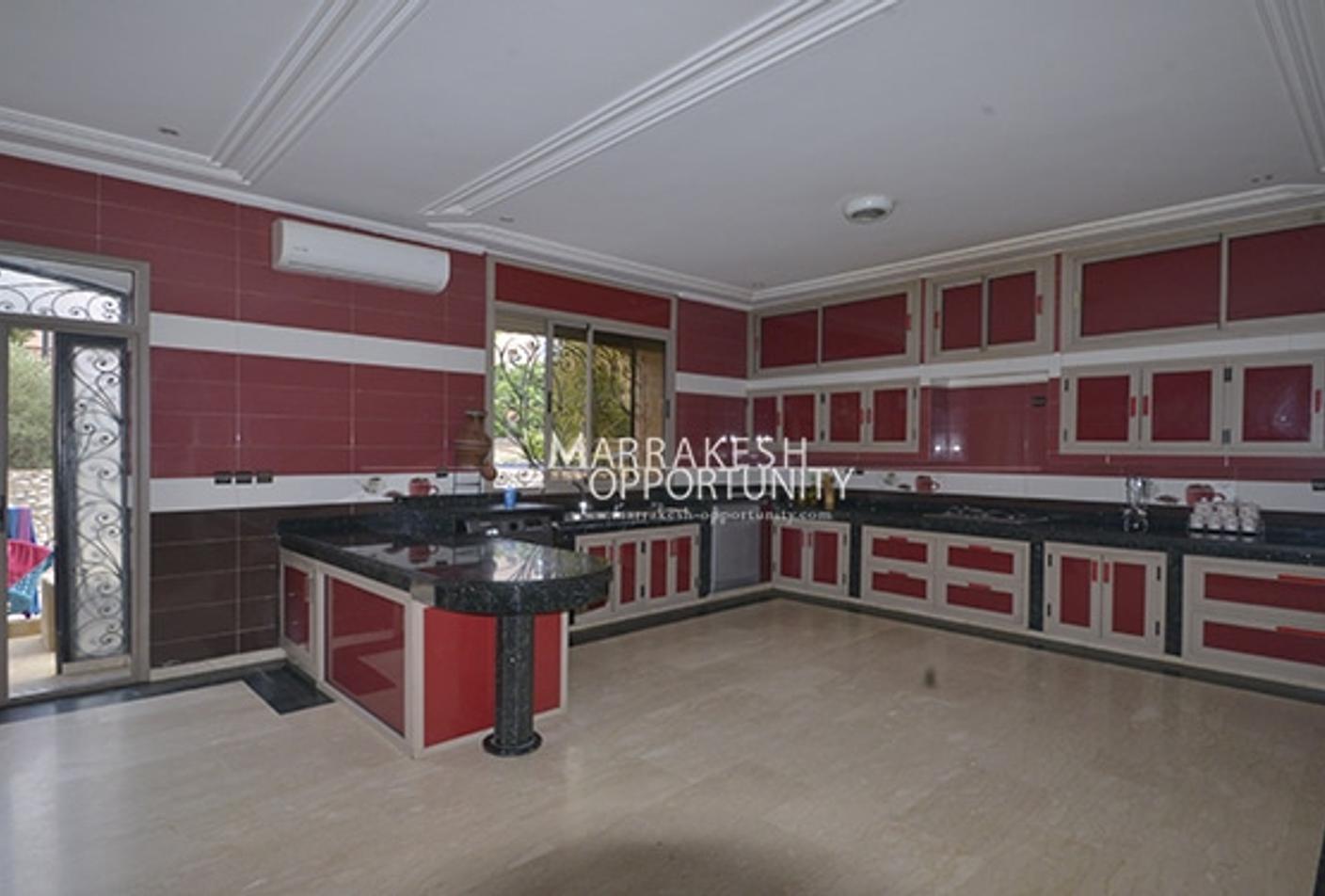 villa en vente est située au cœur du quartier Targa — 4