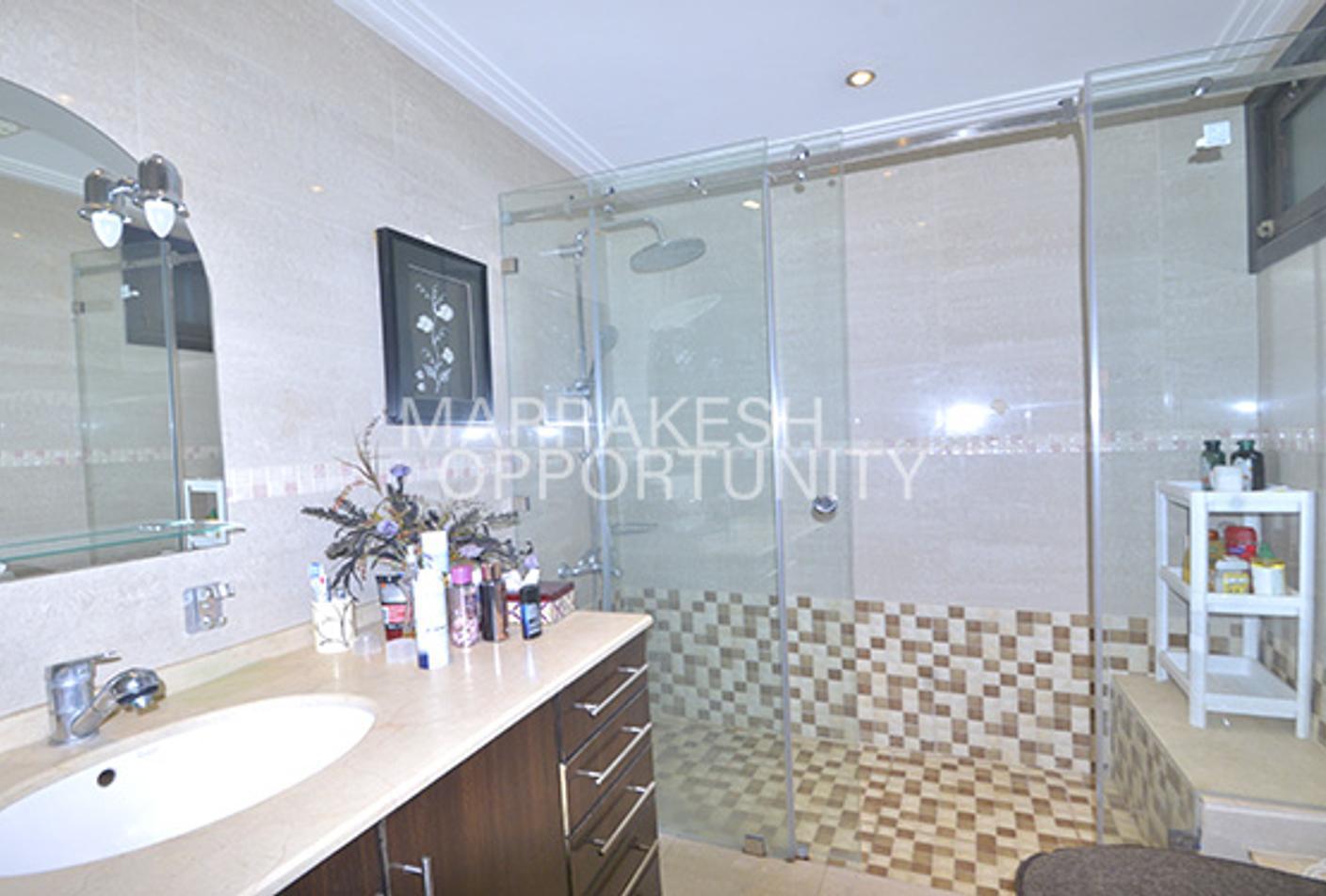 Appartement lumineux en vente à Guéliz — 2