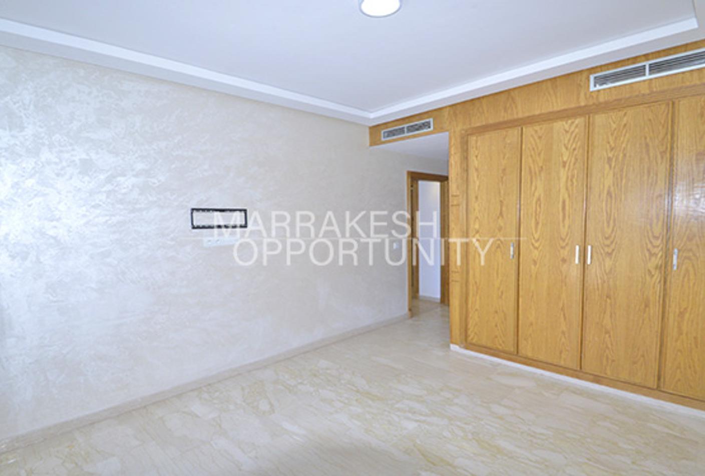 Joli Appartement en vente au Quartier Semlalia — 4