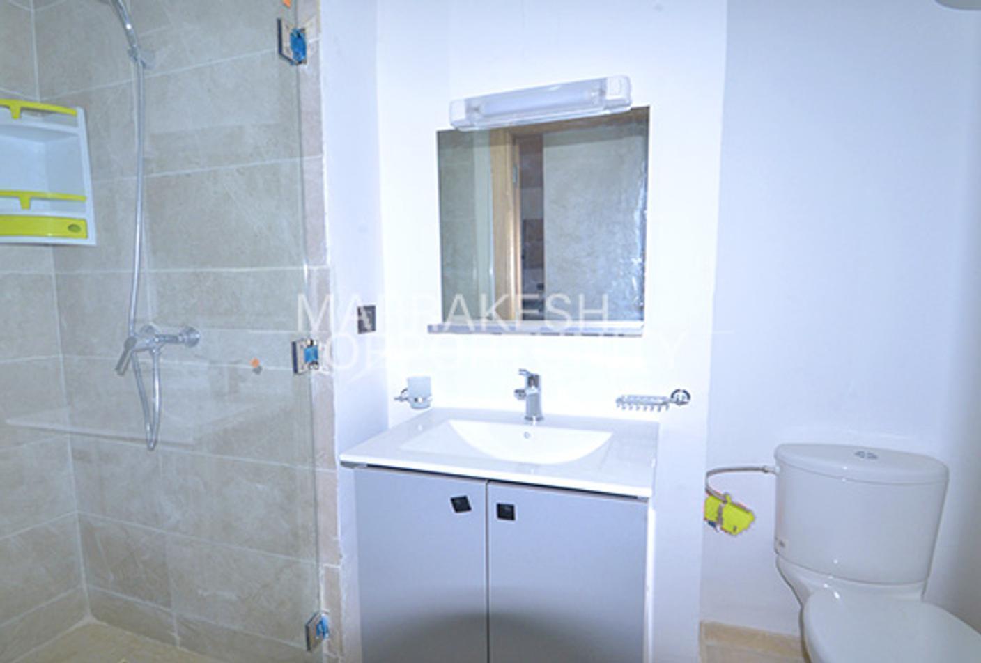 Appartement moderne non meublé en location annuelle — 3