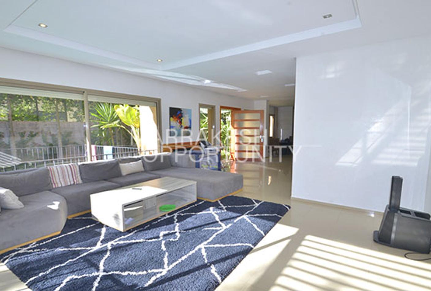 Splendide villa moderne en location sur la route de casa