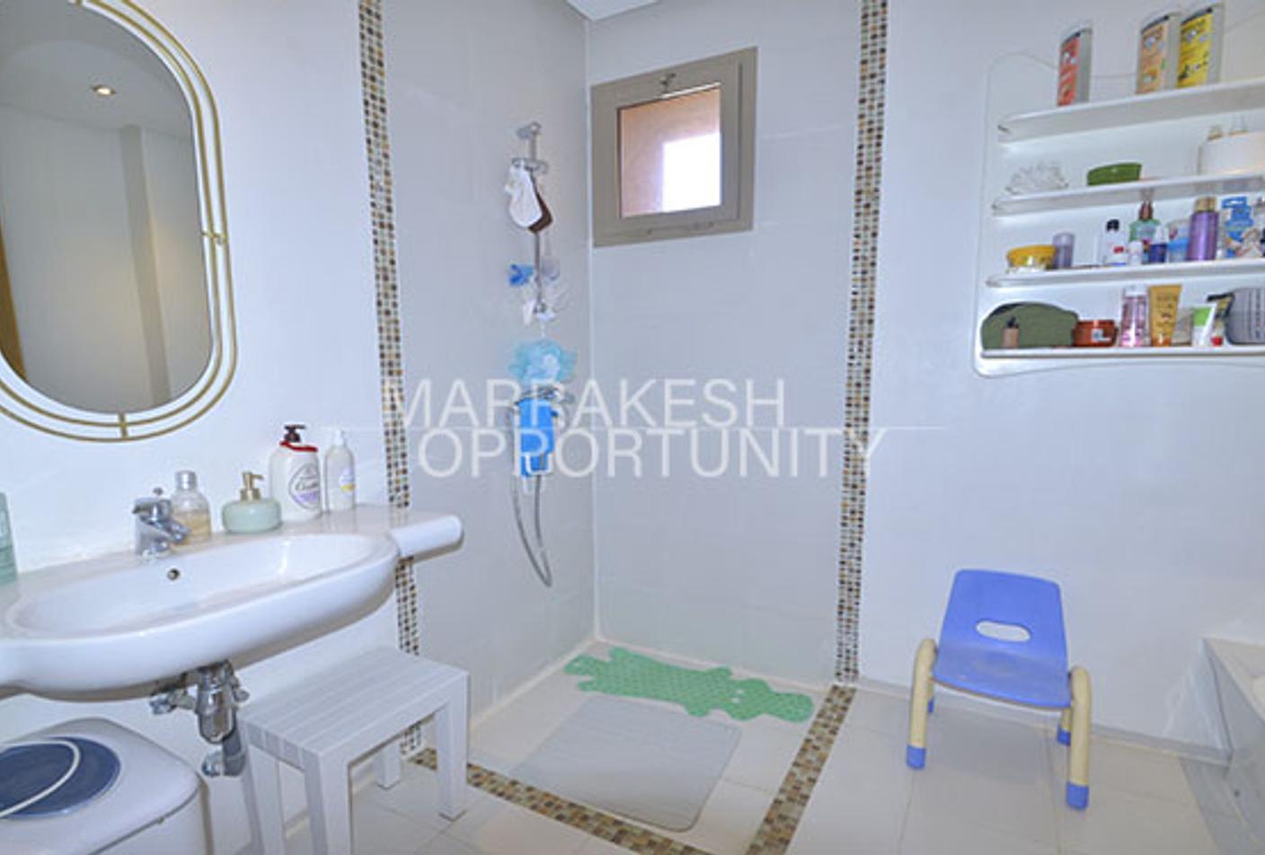 Villa 350 m² f Route de Casablanca — 8