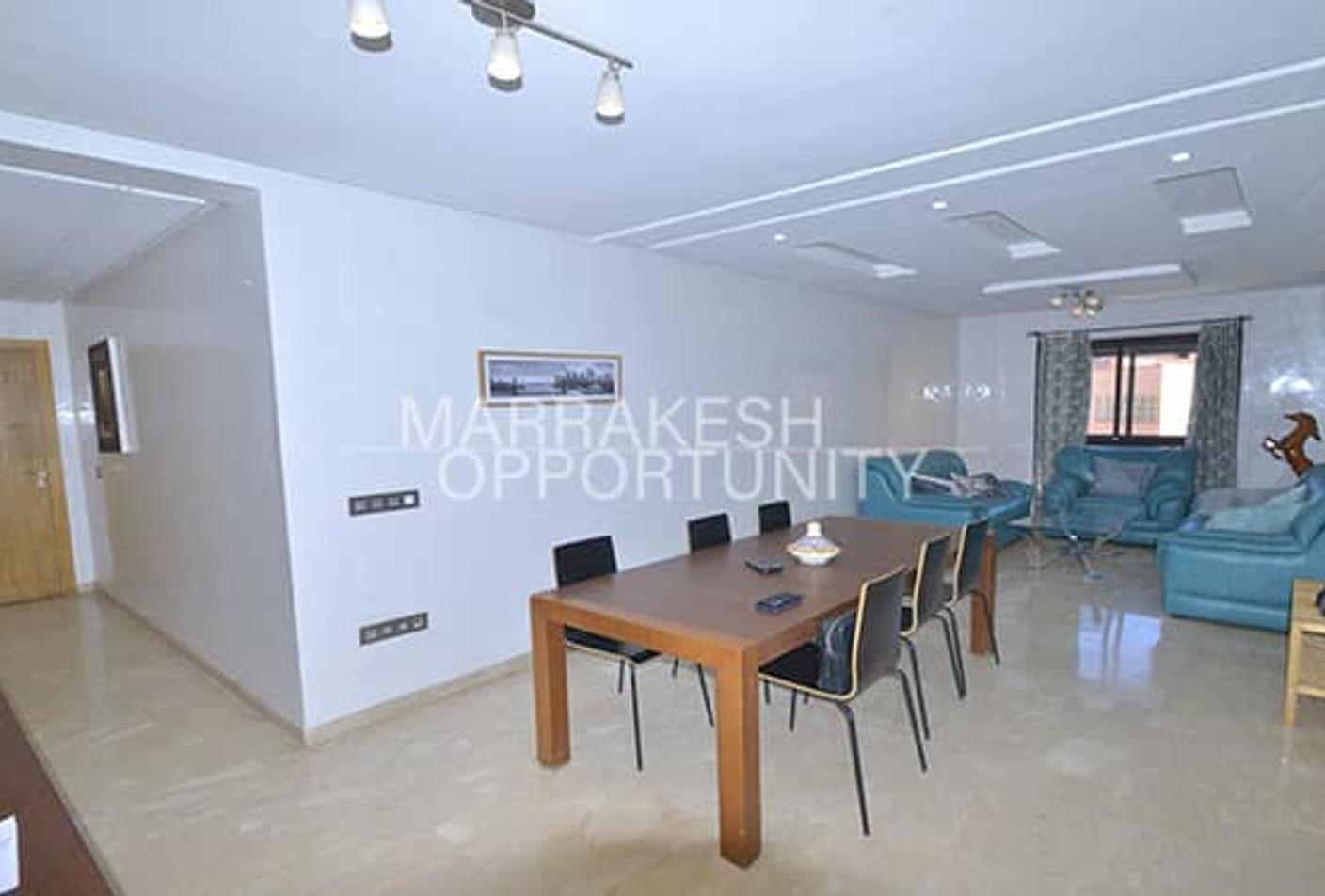 Magnifique Appartement meublé en location à Hivernage — 2