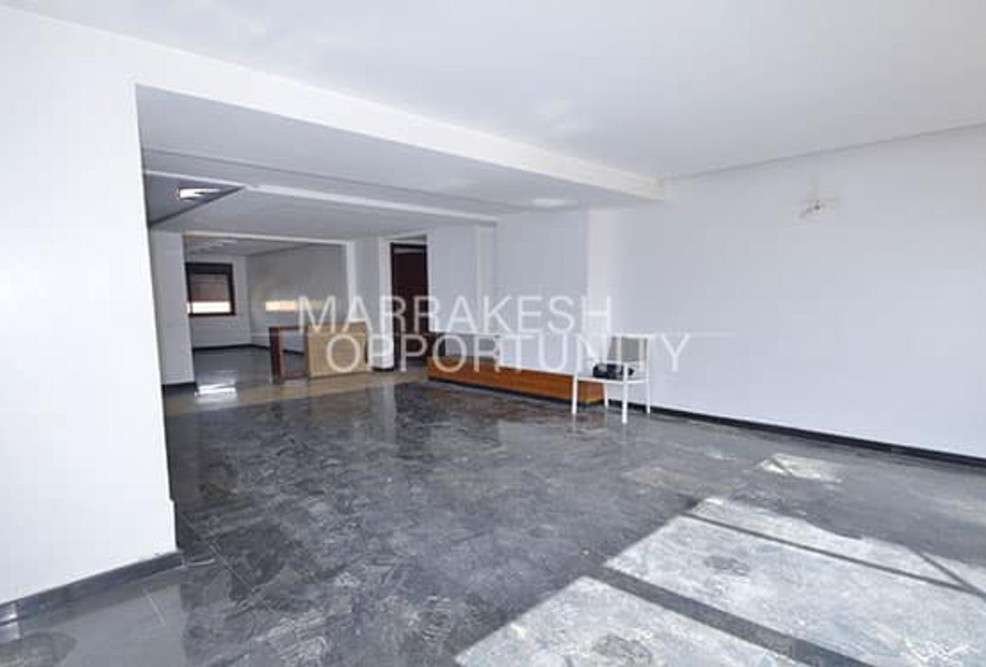 Magnifique Appartement non meublé à louer sur Hivernage