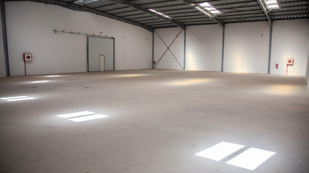 Dépôts industriel ou stockage pour location — 4