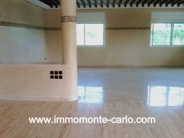 Location d’une villa d’architecte avec piscine à Souissi Rabat — 5