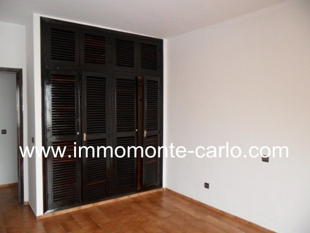 À louer appartement avec terrasse au haut Agdal Rabat — 6