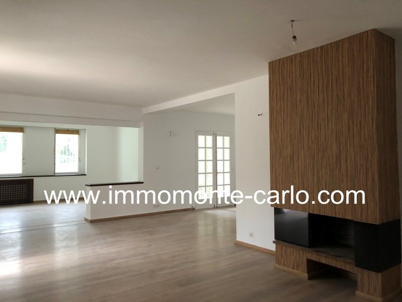 Très belle villa avec piscine et chauffage central à Souissi Rabat — 3