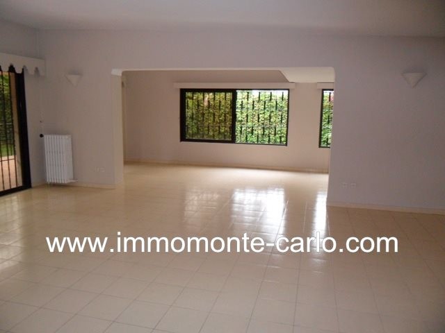 Charmante Villa avec piscine à louer au quartier Souissi RABAT — 3