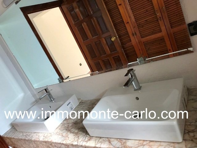 Belle villa d’architecte avec piscine à Souissi Rabat — 4