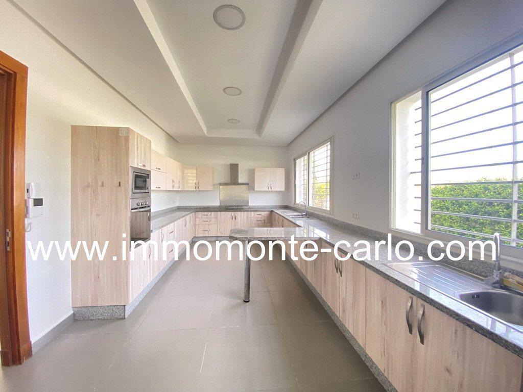 Villa d’architecte haut standing à louer  Rabat — 4