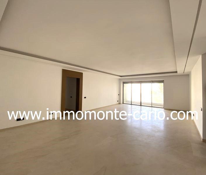 Superbe appartement avec terrasse Agdal