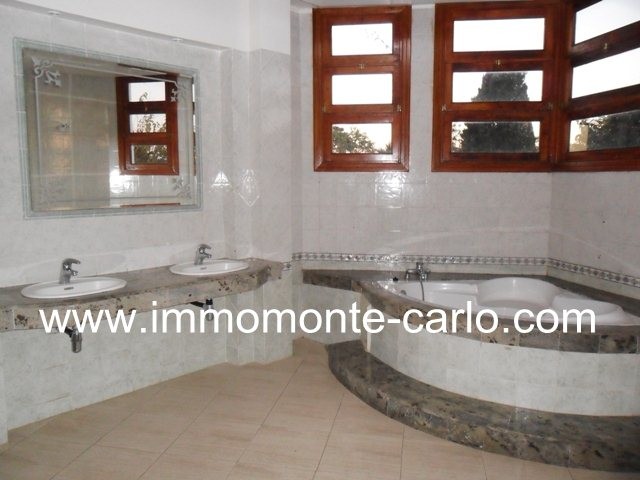 Très belle villa à louer à Rabat Souissi — 4