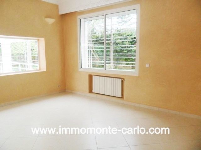 Location villa avec piscine à Rabat au quartier Souissi — 4