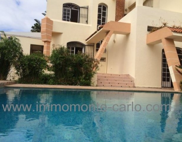 Jolie villa avec piscine à rabat Souissi