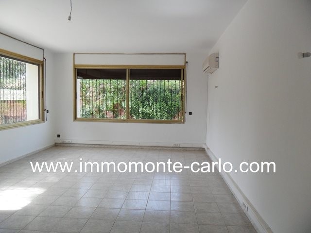 Location villa vide au quartier Souissi à Rabat — 6