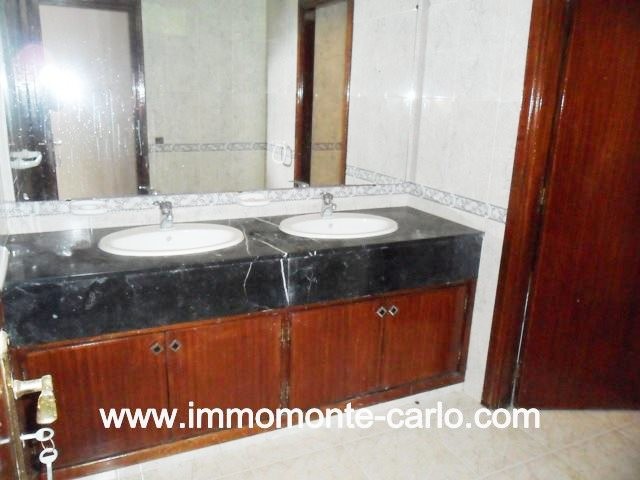 Jolie Villa à louer à Souissi RABAT — 4
