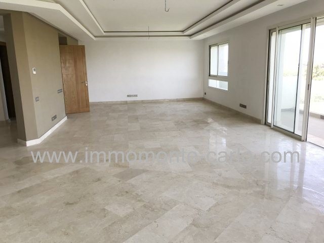 Appartement neuf avec terrasse à louer à Souissi — 2