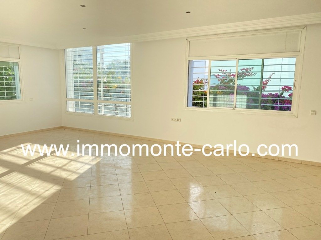 Villa à louer à Harhoura avec une grande terrasse vue sur mer — 3